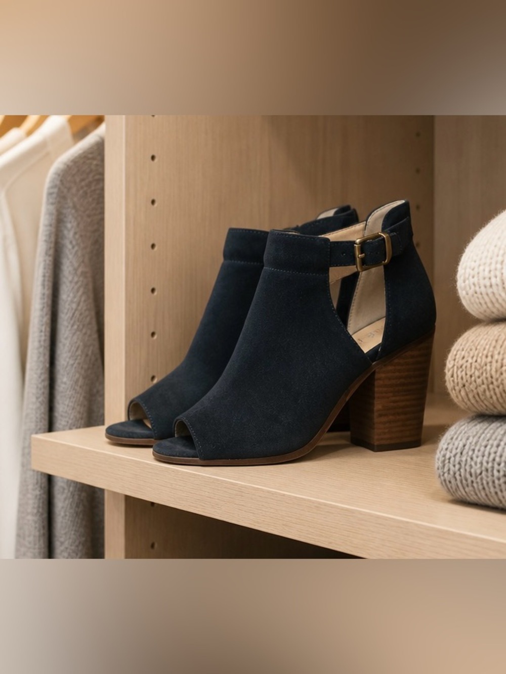 Sole Society "Ferris" Suede Peep-Toe Booties in Ombre Blue/Ink Navy Size 7.5M
